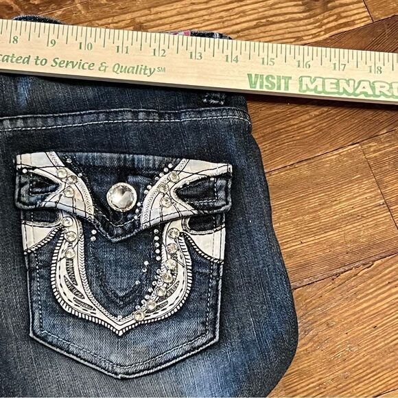 Machine jeans, women’s size 29, , mid rise, distressed, cut out, straight leg - Picture 7 of 14